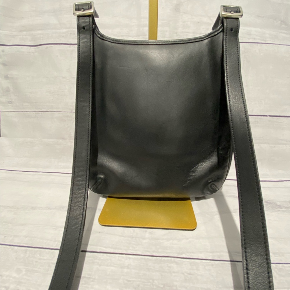 *NEW YEAR, NEW TO YOU* Authentic Vintage Coach Leather Saddle Crossbody Bag 9135 - Picture 7 of 13